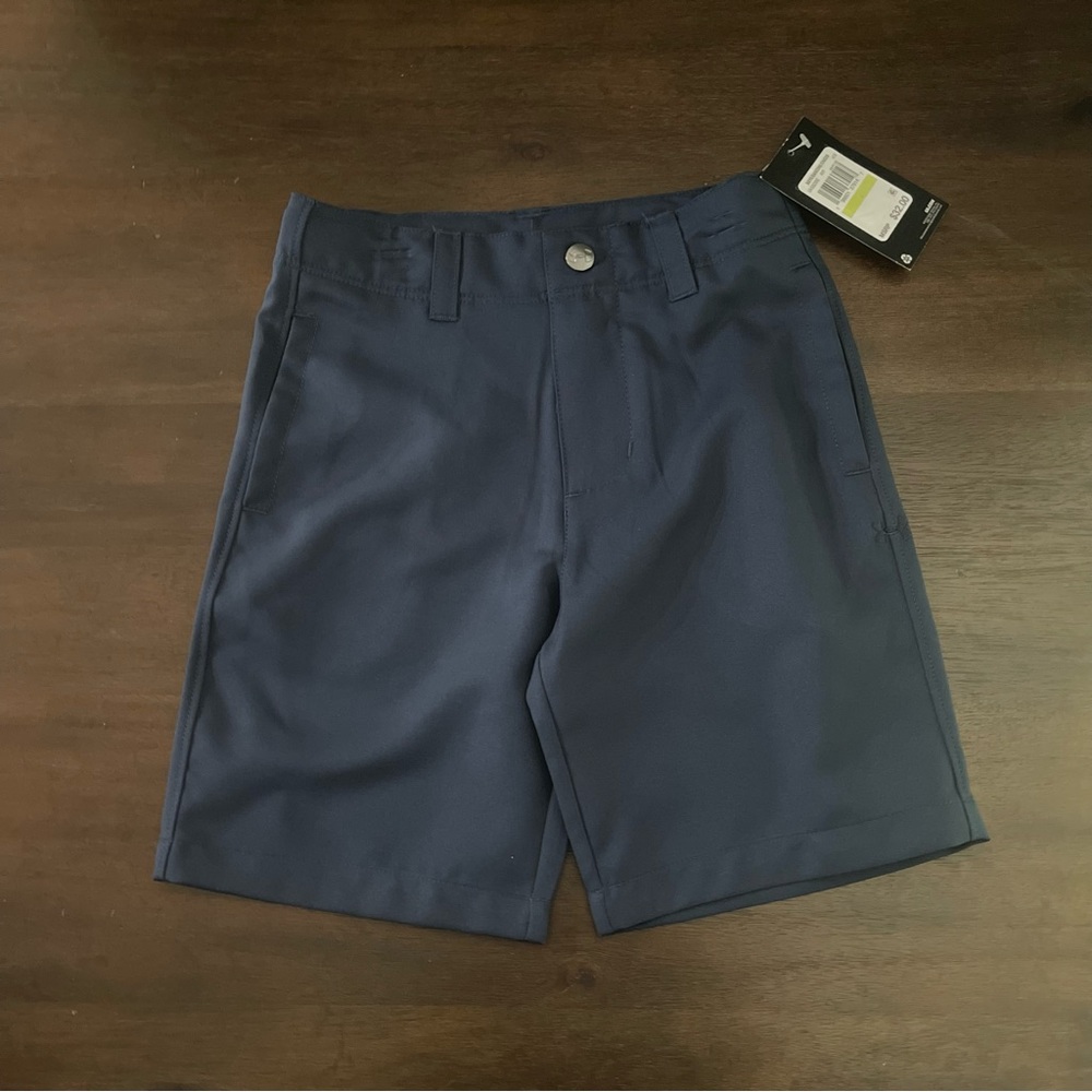 NWT Under‎ Armour golf shorts